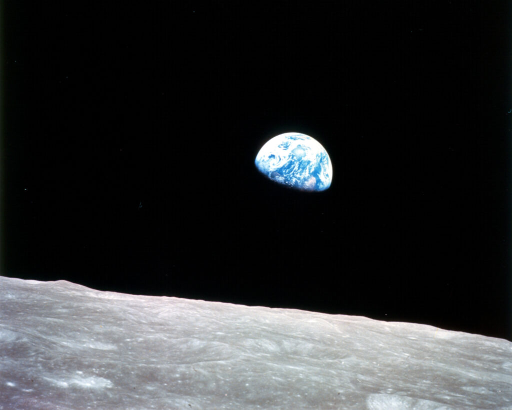 View of the earth from the moon